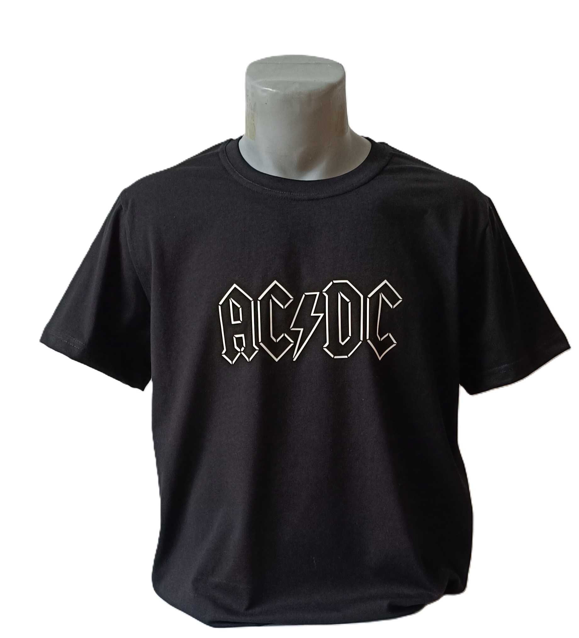 Тениска около врата-щампа „AC-DC1“